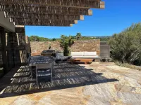 WATERFRONT VILLA PRIVATE ESTATE SWIMMING POOL AND SPA