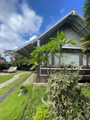 Pondok Mirah Villa- Rice Field Cottage With Pool – Tranquil Getaway