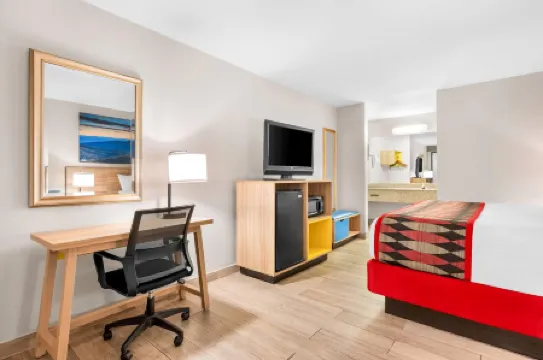 Days Inn by Wyndham Hoover Birmingham