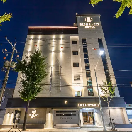 Brown Dot Hotel Seong Seo Отели рядом с достопримечательностью «Станция метро Daegu»