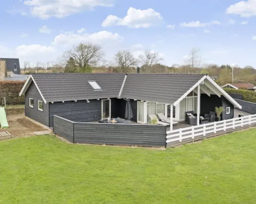 "Hansa" - 900m from the Sea Hotels in Hejls