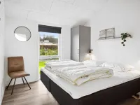 "Clare" - 100m from the Sea Hotels in Sjolund