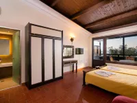 Kallisti Hotel Hotels near Pefkari Beach