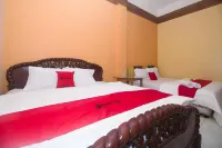 RedDoorz Syariah Near Keraton Sumenep Hotels in Pajagalan