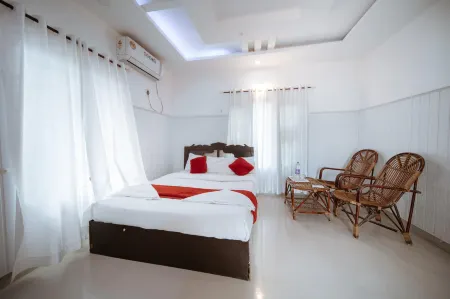 Munroe Island Lake Resort Отели рядом с достопримечательностью «SAMBRANIKODI ISLAND TOURISM (സാംബ്രാണിക്കോടി ഐലൻഡ് ടൂറിസം)»