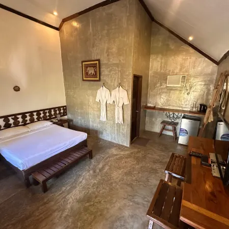 Amici Resort Hotel Laoag