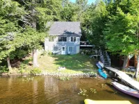 Big Pines Cabin- Belgrade Lakes Waterfront Retreat with Private Dock - Wi-Fi