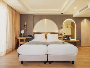 Le Square By Onomo Collection