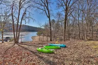 Cozy Beaver Lake Cabin w/ Waterfront View & Kayaks - 3-Star