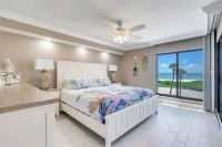Sundial B306--Direct Beachview, Newly Renovated, Steps to Beach - 4-Sterne