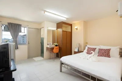 Surang Mansion Hotel di 