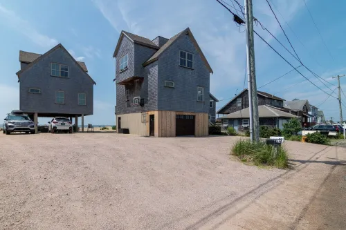 Coastal getaway with water views in every room Hotels in Madison