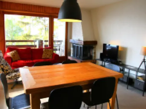 Apartment in Veysonnaz near Cable Car