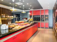 宜必思蒙特港酒店 - 早餐