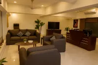 Unique Towers Luxury Boutique Suites - Condos