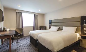 Premier Inn Oldham Central
