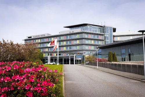 Clarion Hotel Bergen Airport - Mountain view