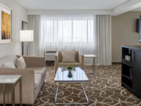 โรงแรม คราวน์พลาซ่า คิทเชนเนอร์-วอเตอร์ลู บาย IHG โรงแรมในคิตเชเนอร์