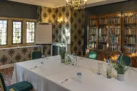 Cricklade House Hotel, Sure Hotel Collection by Best Western - WiFi