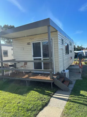 Batemans Bay Holiday Park & Hostel Hoteles en Batehaven