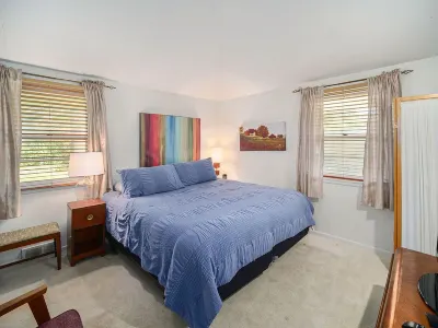 Welcome to Lincoln 3912 하이드 옵저버토리 앳 홈스 파크 주변 호텔