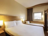ibis London Luton Airport