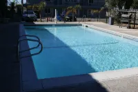 Beyond Stay Hotel - parking