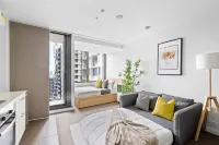 Cozy Studio Near Southern Cross with City Views - 2-Star