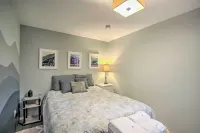 Renovated Studio on 5 Acres - Near Vineyards! - Homestays