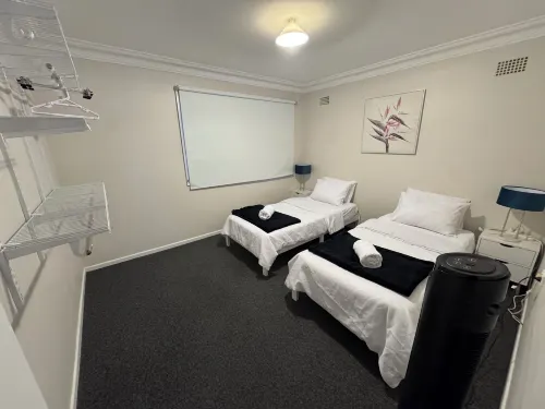 Apartments On Turf Hotels in Seelands