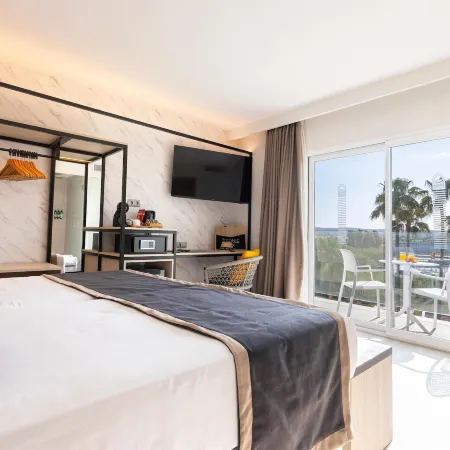 Invisa Hotel Es Pla - Adults Only