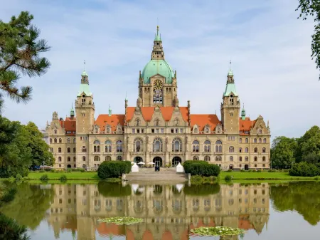 Leonardo Hotel Hannover Medical Park Отели рядом с достопримечательностью «Zoo Hannover»