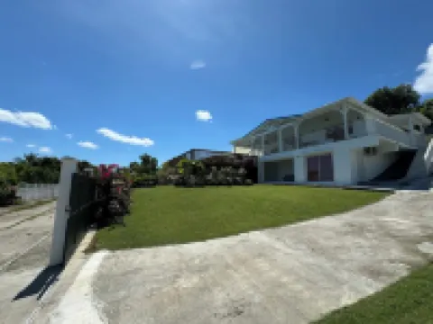 Belle Villa Neuve à Sainte Anne Hotels in 