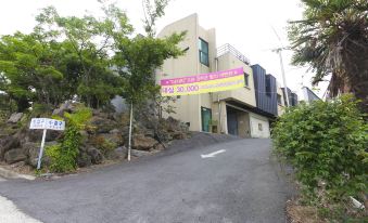 Jeju the Zara Self Check-in Motel