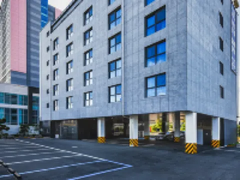 The Land Hotel Hayang Branch Hotels in Gyeongsan-si