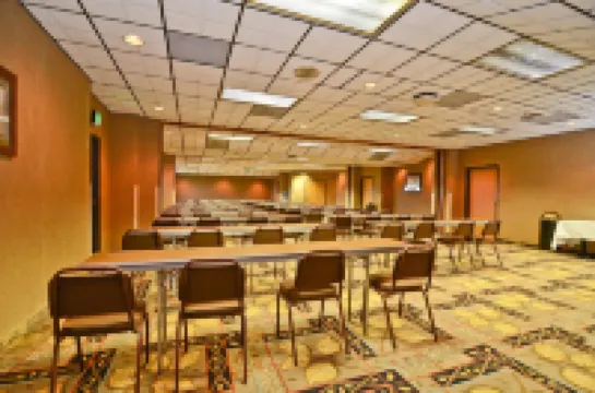 เบสท์เวสเทิร์น บิดาร์กาอินน์