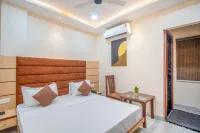 โรงแรม โคลเวอร์ อินน์ บาย โอนิกซ์ กรุ๊ป