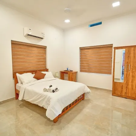 Ashtamudi Lake Villa by Voye Homes - Pet Friendly & Events Welcome
