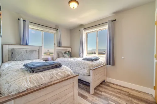 Bright Wyoming Retreat w/ Deck & Mountain Views! - homestay