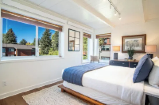 Atelier Alpine - Modern 2BD Condo W/baldy Views Hotels in Sun Valley