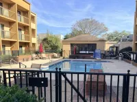 PRESTON SUITES by IHG - Pool