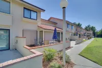 Townhome w/ Pool Access, Near Dtwn Palm Springs! - appartements de vacances