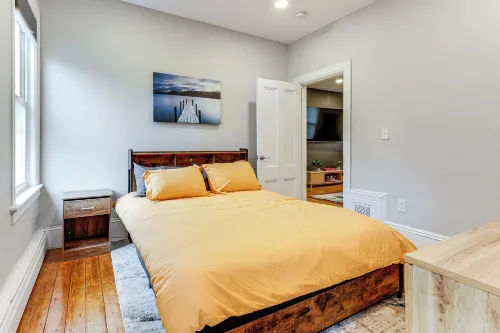 1 Mi to Dtwn: Pet-friendly Providence Apt w/ Yard - 2-Star