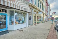Quaint Apartment in Historic Georgetown! - Bathtub