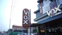 Vox Holiday - 2-Star