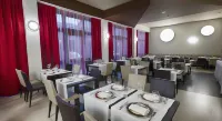 HB 奧斯塔飯店及陽台 SPA - 早餐