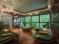 Farmona Hotel Business & Spa Hotels near Zakopianka Shopping Centre