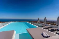 Santorini Palace - Beach