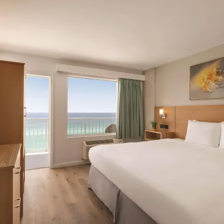 Radisson Panama City Beach - Oceanfront