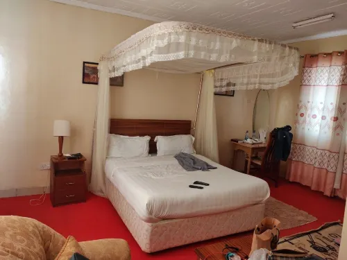 Eden Springs Hotel - 2-Star